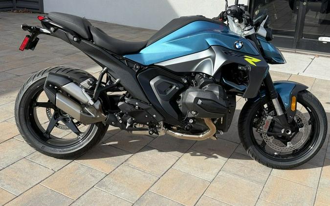 2026 BMW R 1300 R Snapper Rocks Blue