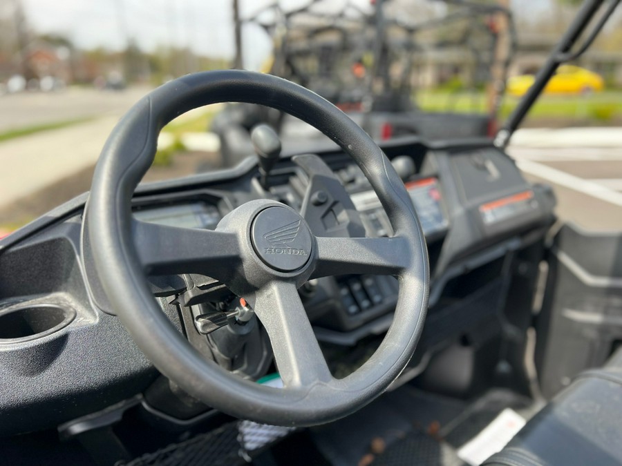 2025 Honda Pioneer 1000 Deluxe