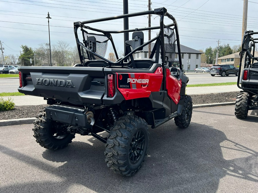 2025 Honda Pioneer 1000 Deluxe