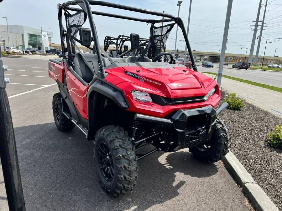 2025 Honda Pioneer 1000 Deluxe