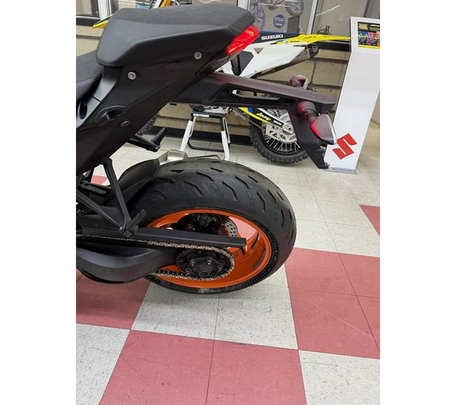 2022 KTM 1290 Super Duke R EVO