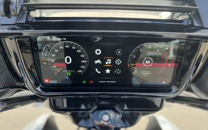 2026 Harley-Davidson® FLHLT Street Glide 3 Limited, DRK BILIARD GRY