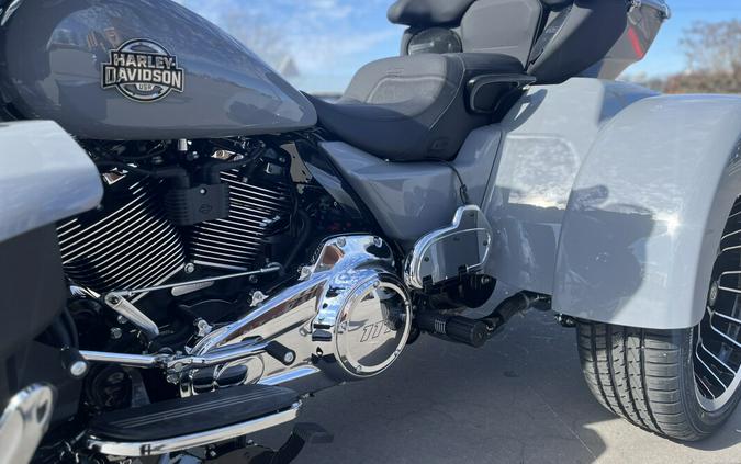 2026 Harley-Davidson® FLHLT Street Glide 3 Limited, DRK BILIARD GRY