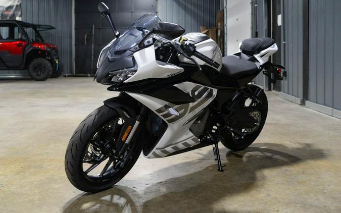 2026 CFMOTO 300SS