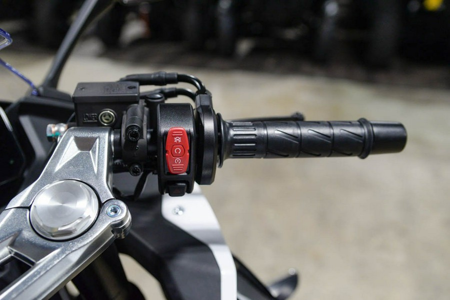 2026 CFMOTO 300SS