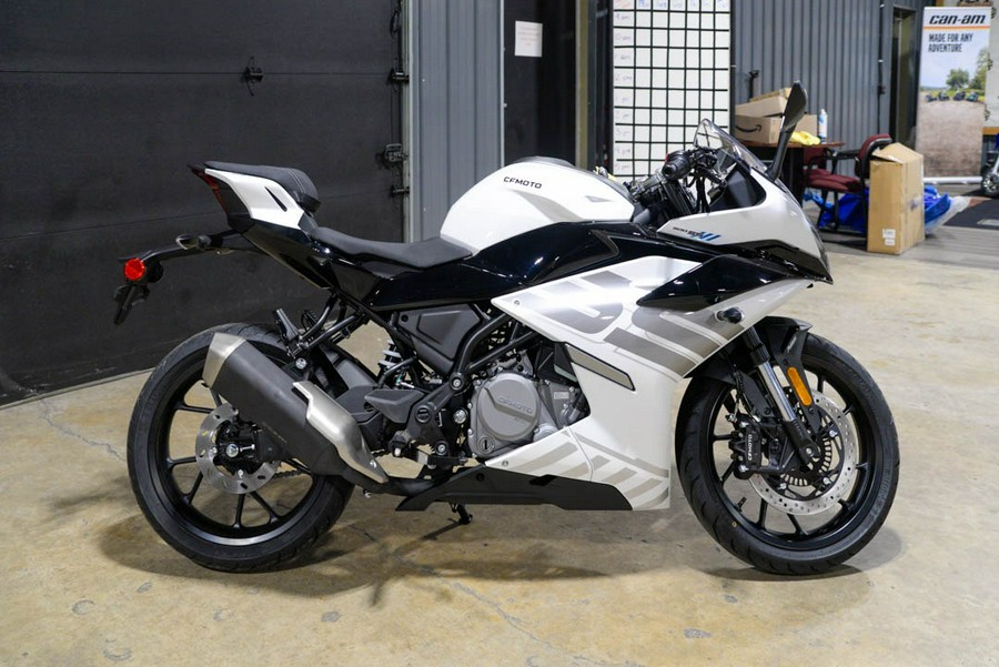 2026 CFMOTO 300SS
