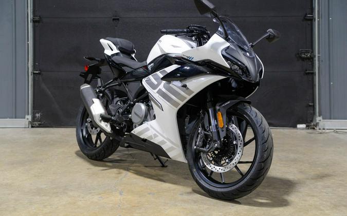 2026 CFMOTO 300SS