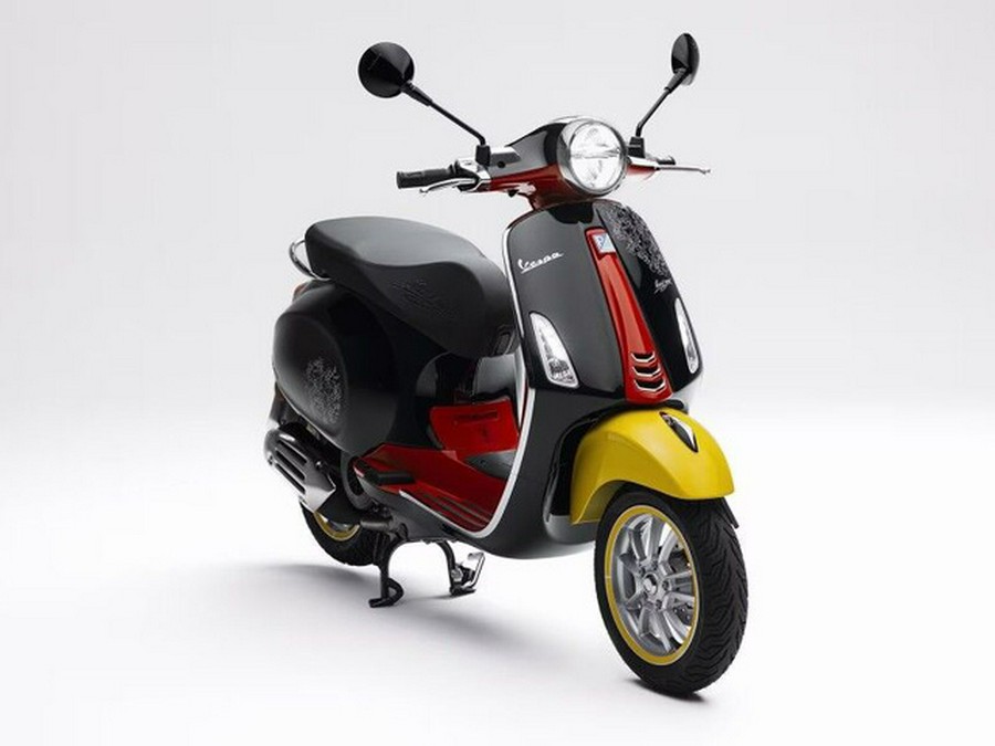 2023 Vespa Primavera 50 Mickey Mouse