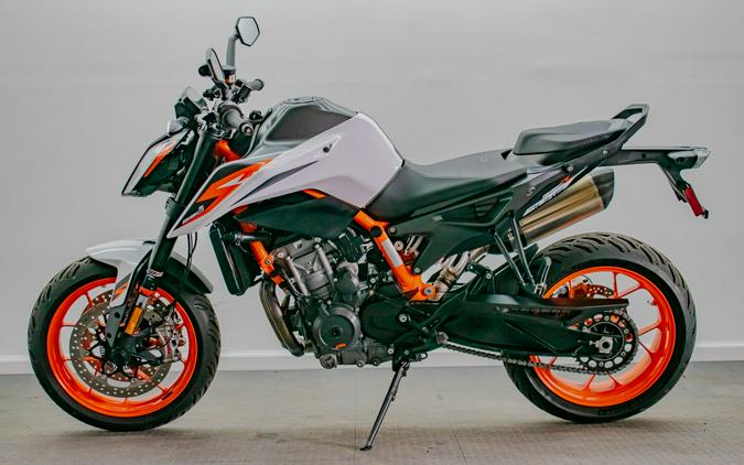 2021 KTM 890 Duke R