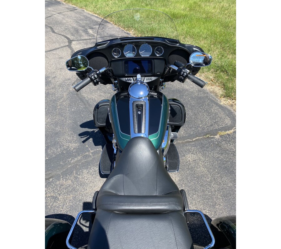 2024 Harley-Davidson Tri Glide Ultra Alpine Green / Vivid Black