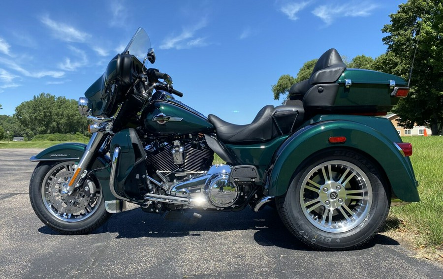 2024 Harley-Davidson Tri Glide Ultra Alpine Green / Vivid Black