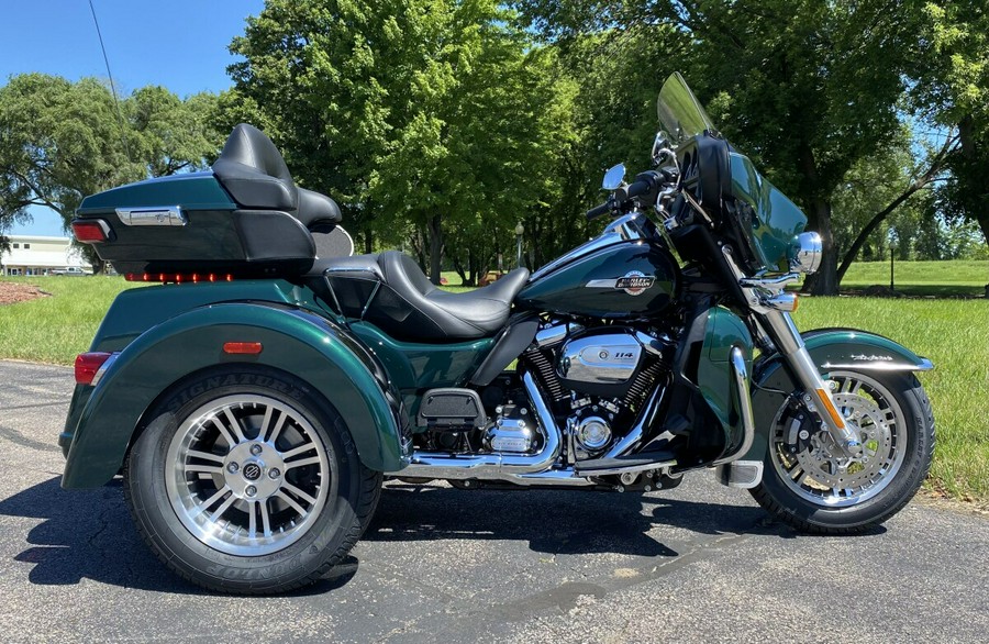 2024 Harley-Davidson Tri Glide Ultra Alpine Green / Vivid Black