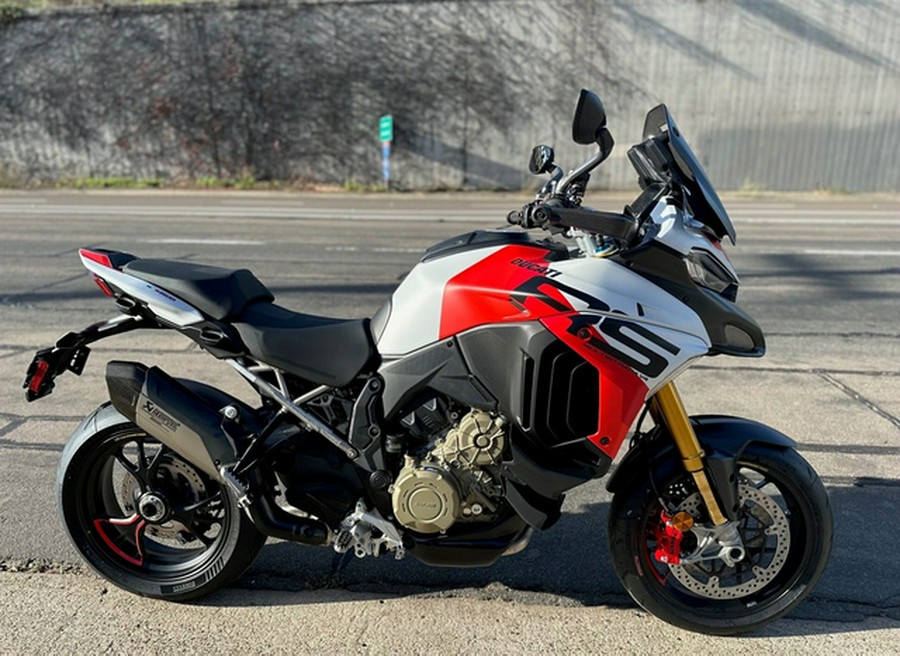 2025 Ducati Multistrada V4 RS