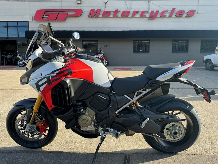 2025 Ducati Multistrada V4 RS