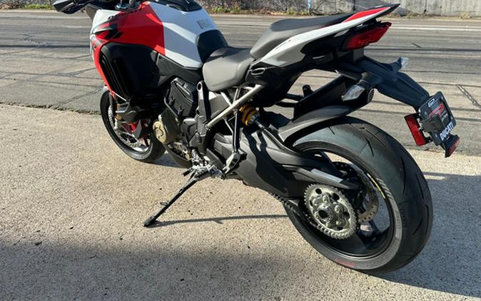 2025 Ducati Multistrada V4 RS