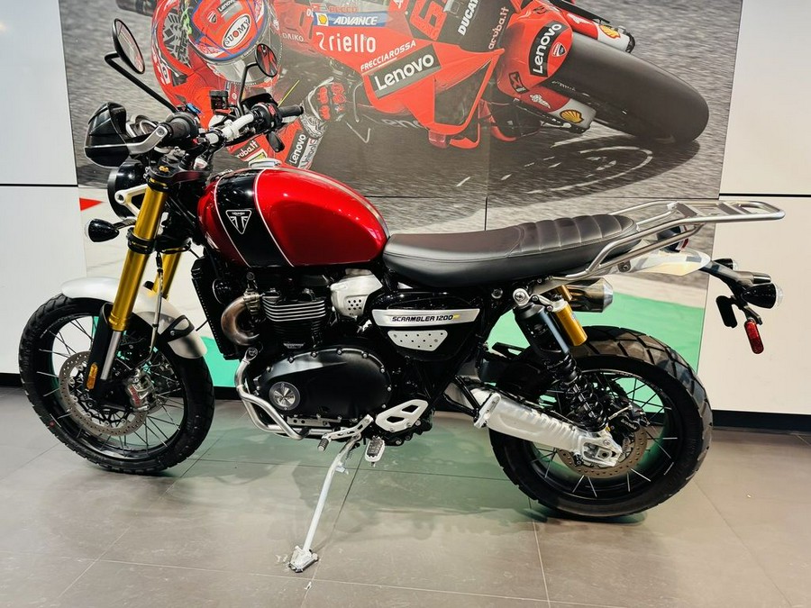 2023 Triumph Scrambler 1200 XE Carnival Red / Jet Black