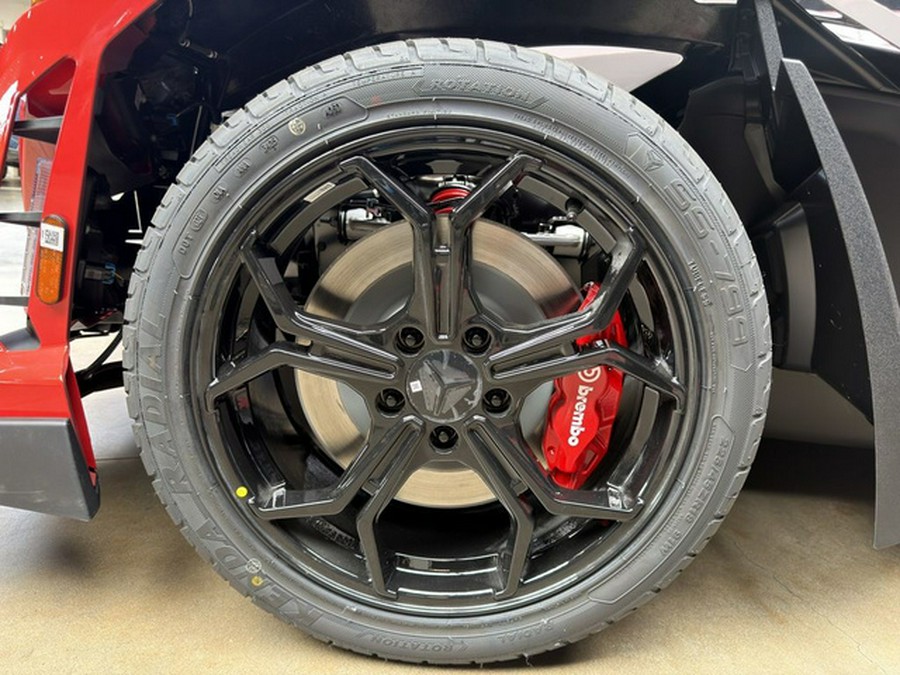 2026 Polaris Slingshot R AutoDrive Radiant Gray with Indy Red Pearl