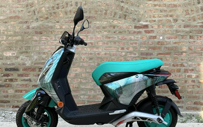 2022 Piaggio 1 Active Feng Chen Wang