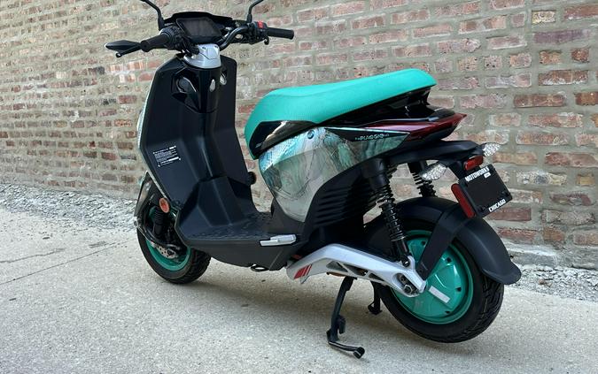 2022 Piaggio 1 Active Feng Chen Wang