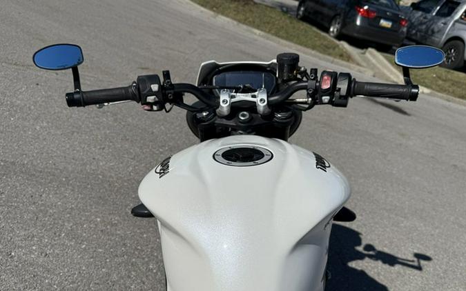 2018 Triumph Speed Triple R Crystal White