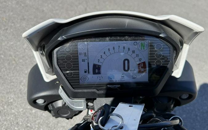 2018 Triumph Speed Triple R Crystal White