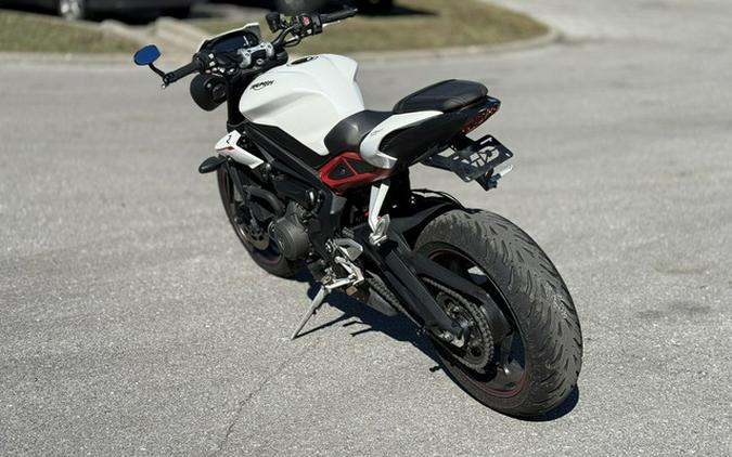 2018 Triumph Speed Triple R Crystal White