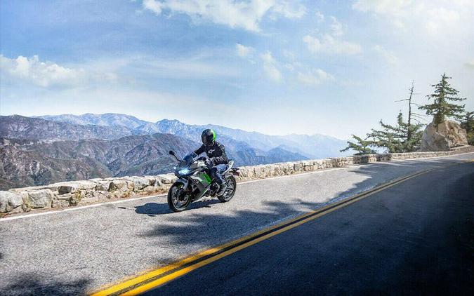 2022 Kawasaki Ninja 650 ABS