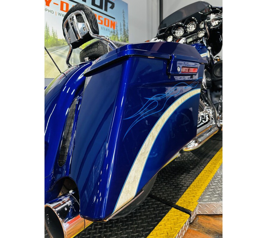 2010 Harley-Davidson® CVO™ Street Glide® CANDY CONCORD