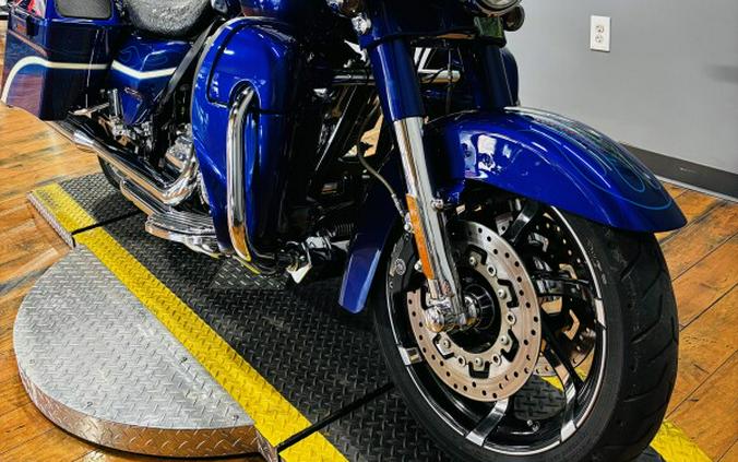 2010 Harley-Davidson® CVO™ Street Glide® CANDY CONCORD