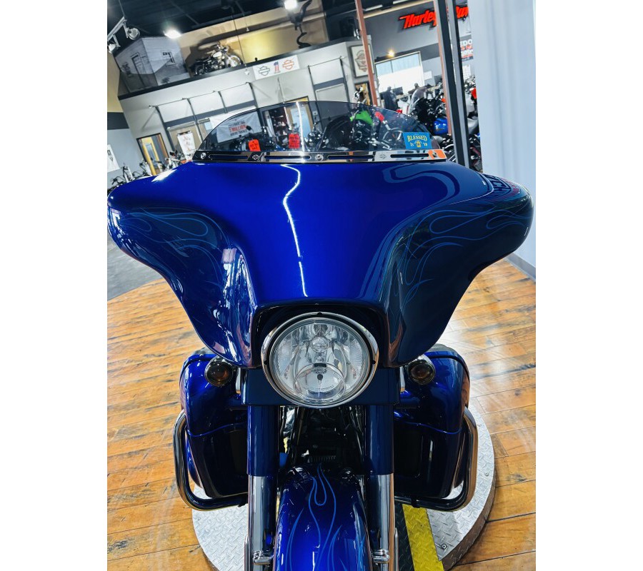 2010 Harley-Davidson® CVO™ Street Glide® CANDY CONCORD
