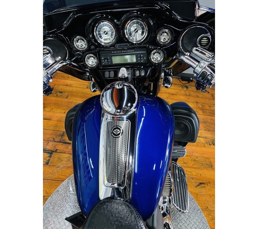 2010 Harley-Davidson® CVO™ Street Glide® CANDY CONCORD