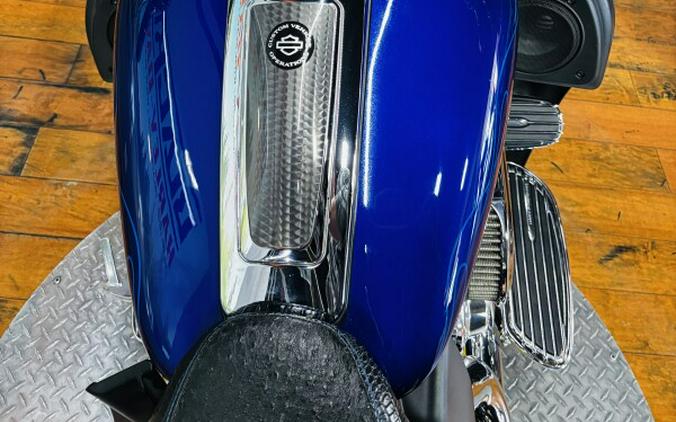 2010 Harley-Davidson® CVO™ Street Glide® CANDY CONCORD