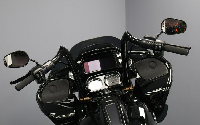 2022 Harley-Davidson® Road Glide® Special Vivid Black - Black Finish