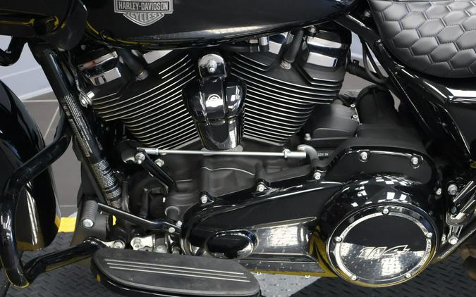 2022 Harley-Davidson® Road Glide® Special Vivid Black - Black Finish