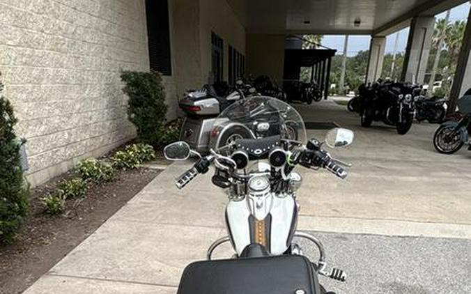 2010 Harley-Davidson® FLSTC - Heritage Softail® Classic