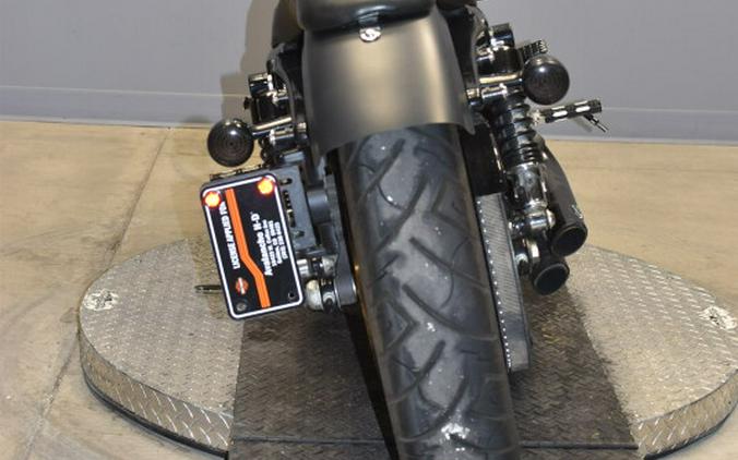 2015 Harley-Davidson Iron 883