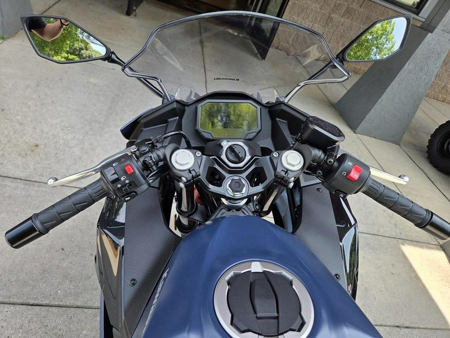 2026 Kawasaki Ninja® 500 SE ABS