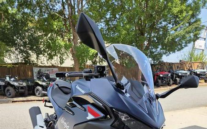 2026 Kawasaki Ninja® 500 SE ABS