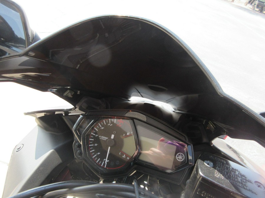 2017 YAMAHA YZF-R3