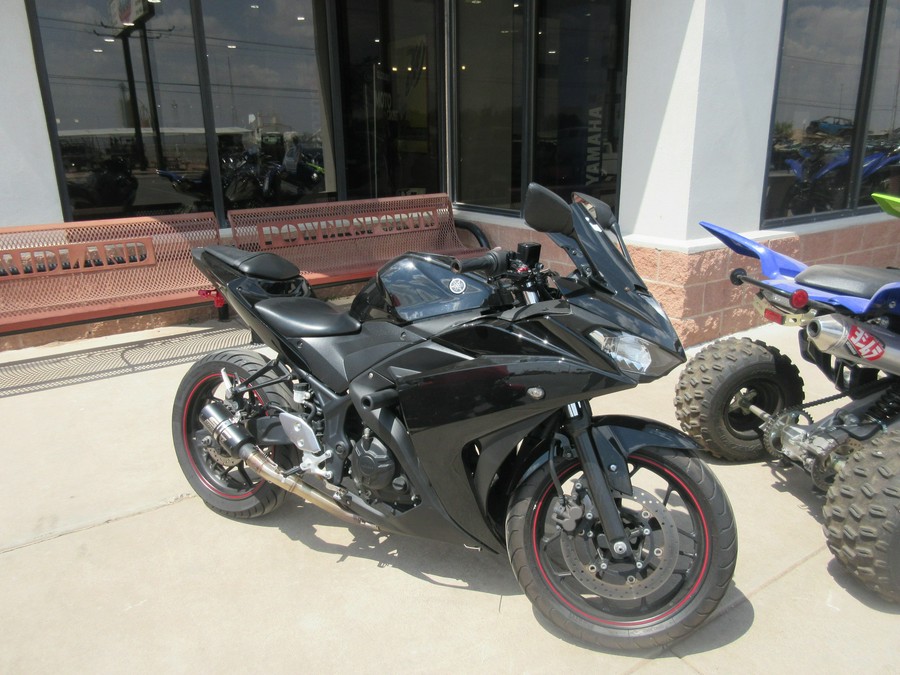 2017 YAMAHA YZF-R3