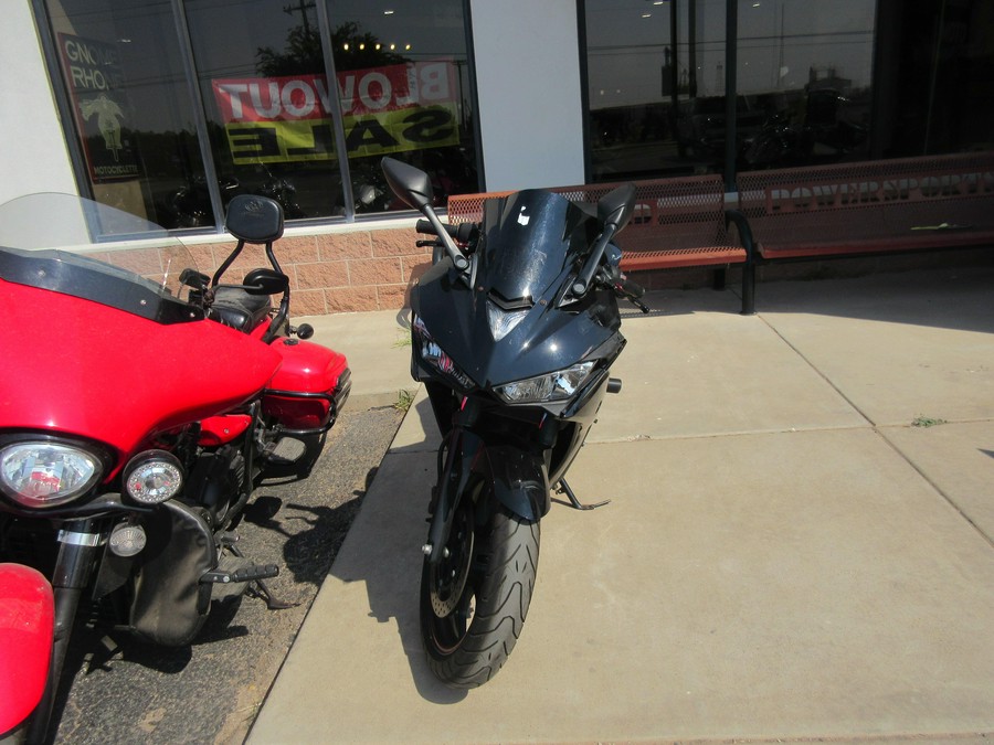 2017 YAMAHA YZF-R3