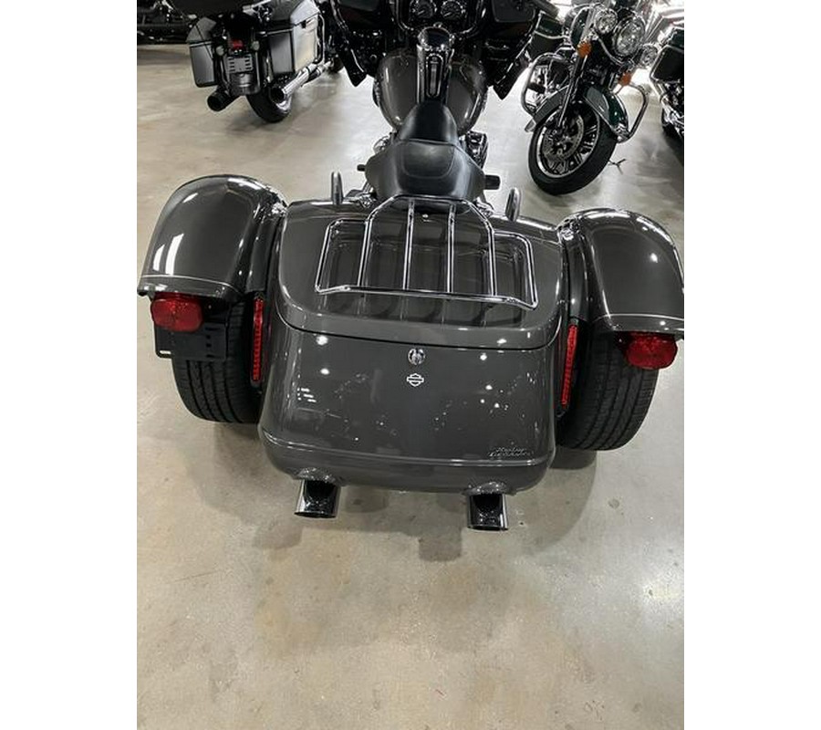 2023 Harley-Davidson® FLTRT - Road Glide® 3