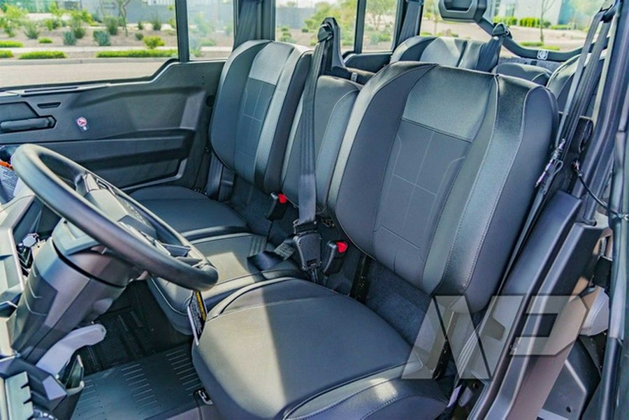 2026 Can-Am Defender MAX XT CAB HD11 With 10.25 in.display