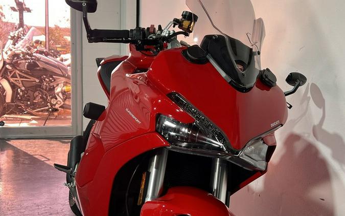 2017 Ducati Supersport Red