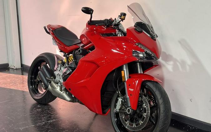 2017 Ducati Supersport Red