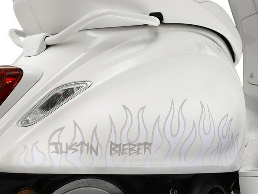 2022 Vespa Sprint 50 Justin Bieber X