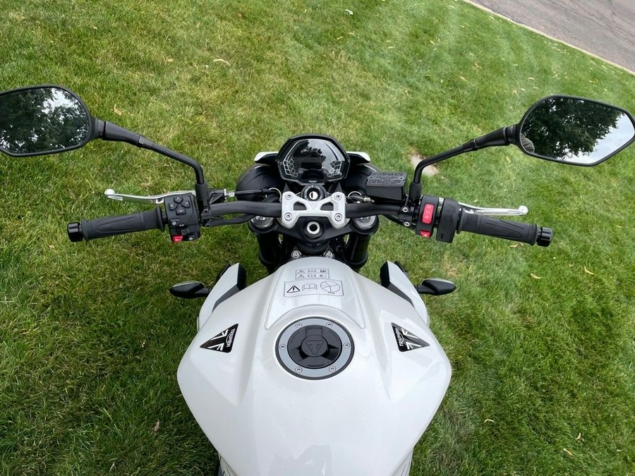 2025 Triumph Street Triple 765 R Pure White