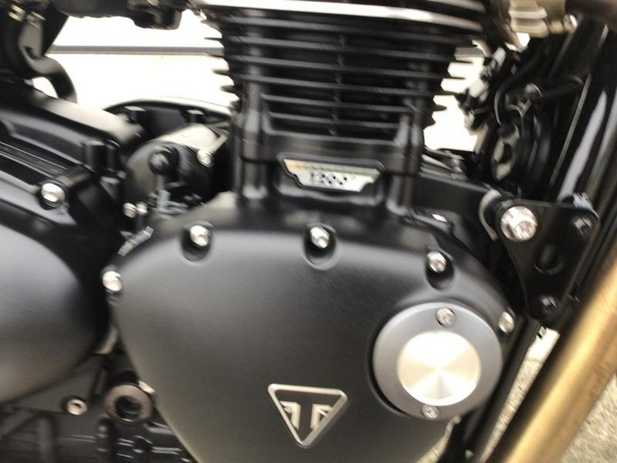 2019 Triumph Speed Twin Korosi Red and Storm Grey