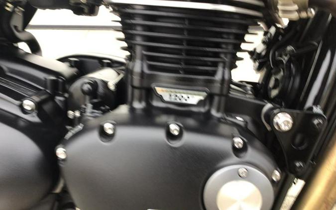 2019 Triumph Speed Twin Korosi Red and Storm Grey