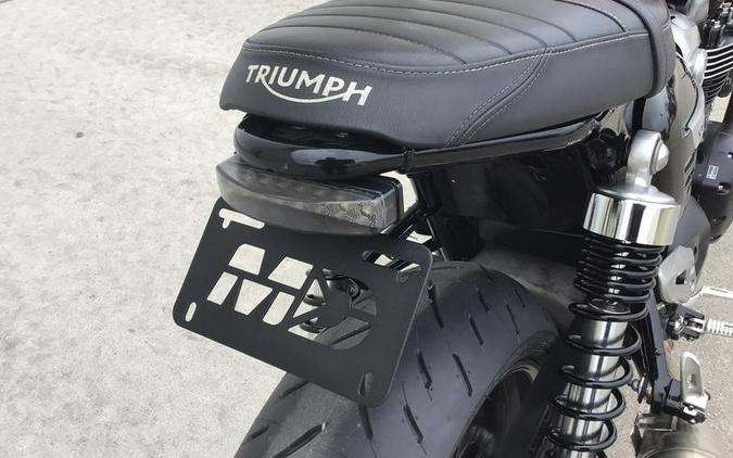 2019 Triumph Speed Twin Korosi Red and Storm Grey